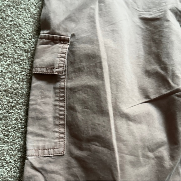 Sundance Vivant Mauve Flower Embroidered Cargo Joggers Women’s Size P12 Boho NWT - Picture 13 of 16